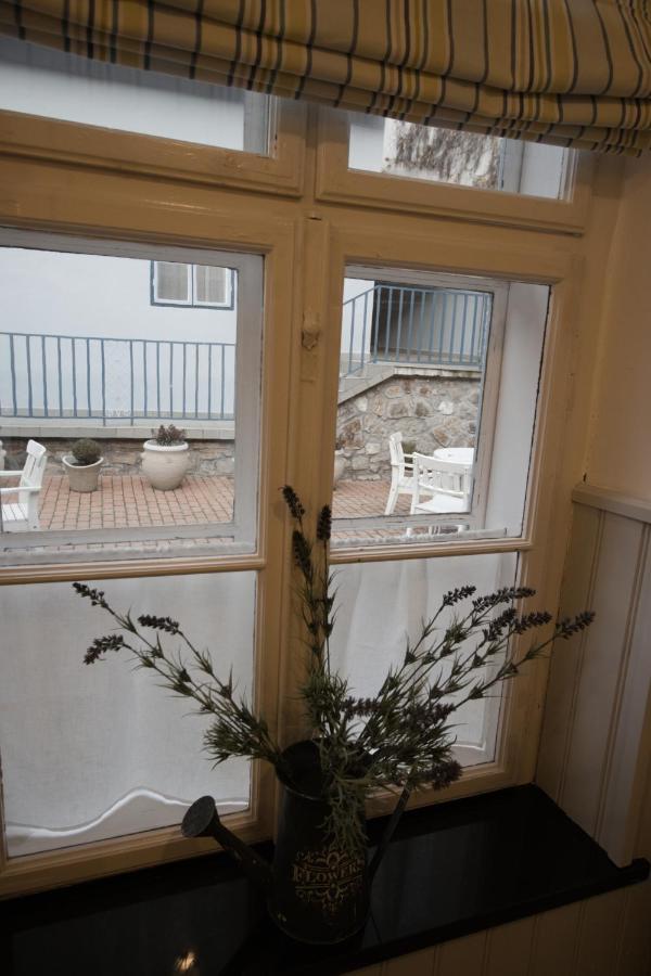 Ister Guesthouse Esztergom Exterior foto