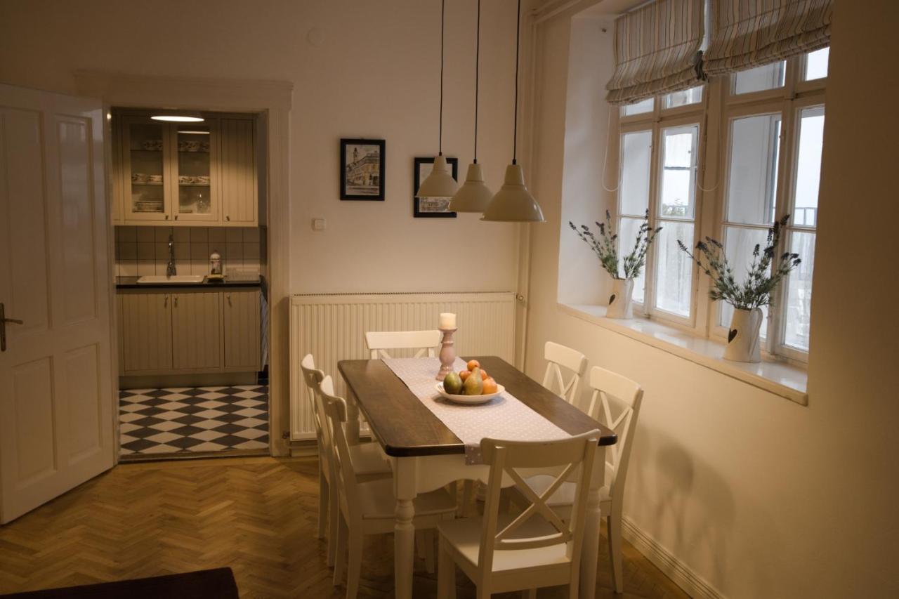 Ister Guesthouse Esztergom Exterior foto